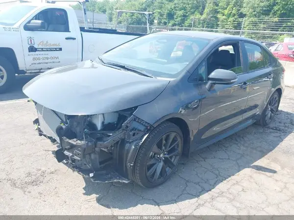 JTDBDMHE2S3019087 2025 TOYOTA COROLLA - Image 2