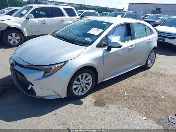 JTDBDMHE3P3007960 2023 TOYOTA COROLLA - Image 2