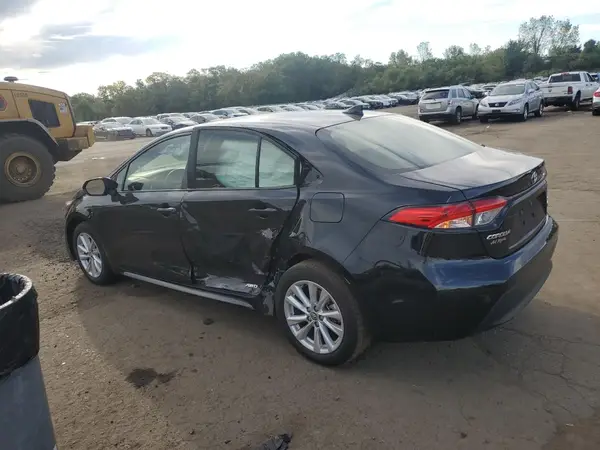 JTDBDMHE3R3008075 2024 TOYOTA COROLLA - Image 2