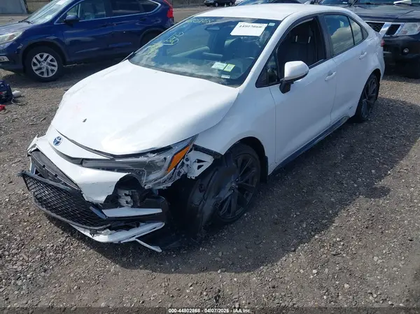 JTDBDMHE3R3009114 2024 TOYOTA COROLLA - Image 2