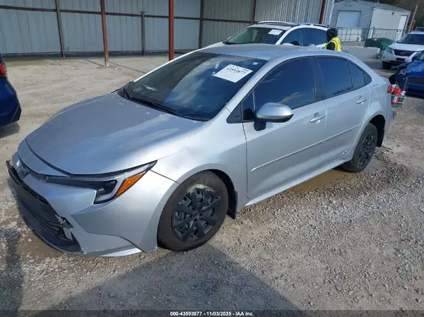 JTDBDMHE3S3021110 2025 TOYOTA COROLLA - Image 2