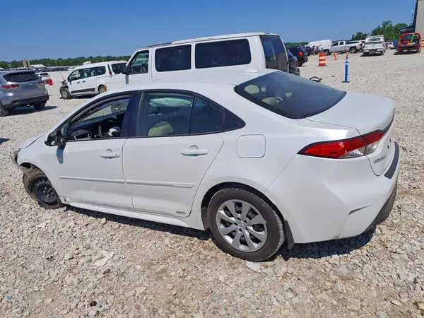 JTDBDMHE3S3022967 2025 TOYOTA COROLLA - Image 2