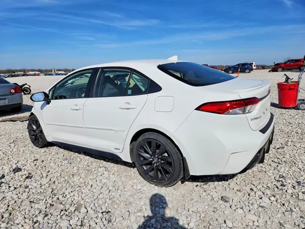 JTDBDMHE4R3009557 2024 TOYOTA COROLLA - Image 2