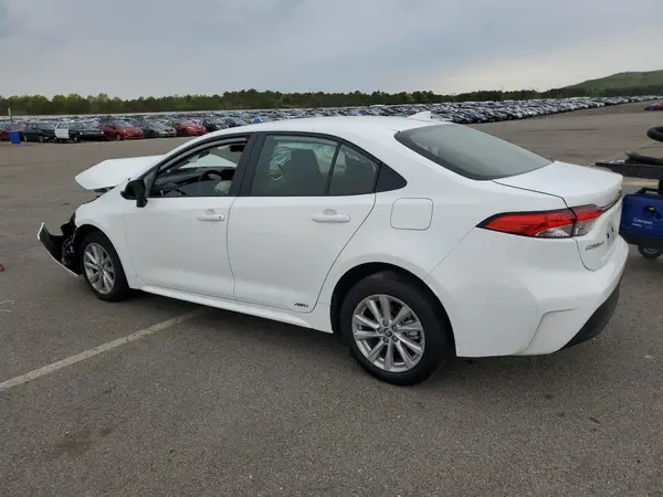 JTDBDMHE4SJ011696 2025 TOYOTA COROLLA - Image 2