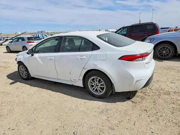 JTDBDMHE4T3028083 2026 TOYOTA COROLLA - Image 2