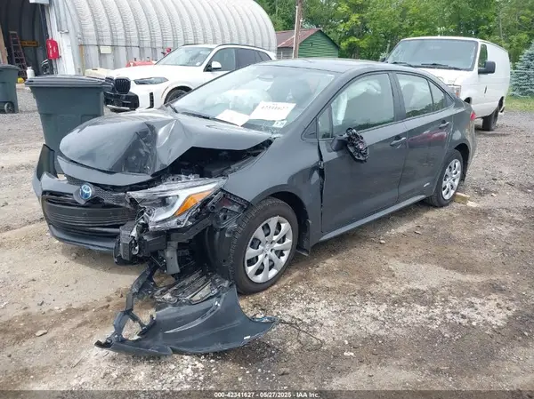 JTDBDMHE5R3015576 2024 TOYOTA COROLLA - Image 2