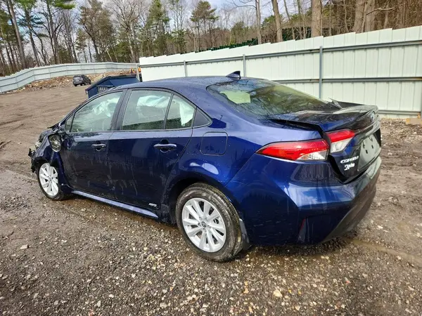 JTDBDMHE6S3023434 2025 TOYOTA COROLLA - Image 2