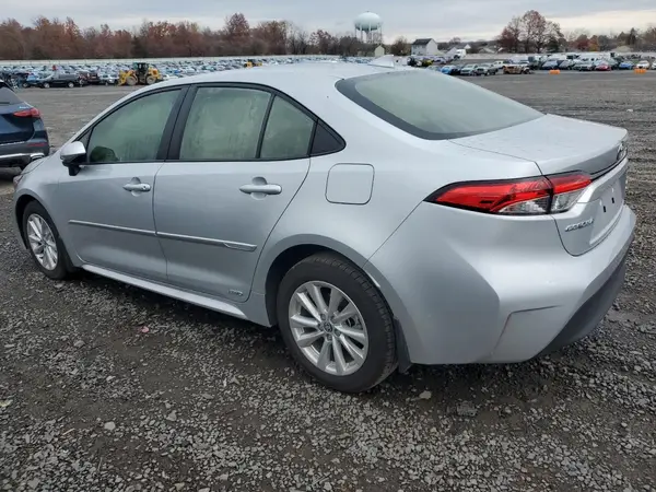 JTDBDMHE6SJ013742 2025 TOYOTA COROLLA - Image 2