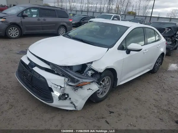 JTDBDMHE7PJ000585 2023 TOYOTA COROLLA - Image 2
