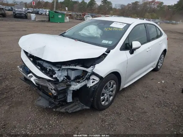 JTDBDMHE7R3008189 2024 TOYOTA COROLLA - Image 2
