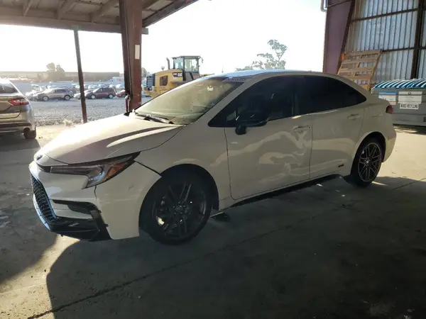 JTDBDMHE8R3010288 2024 TOYOTA COROLLA - Image 1
