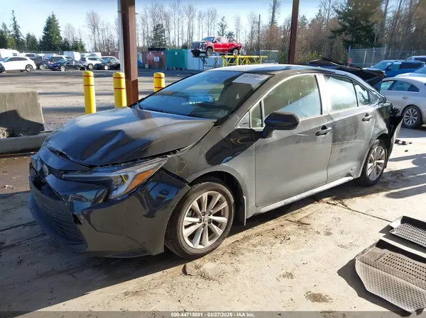 JTDBDMHE8R3011182 2024 TOYOTA COROLLA - Image 2