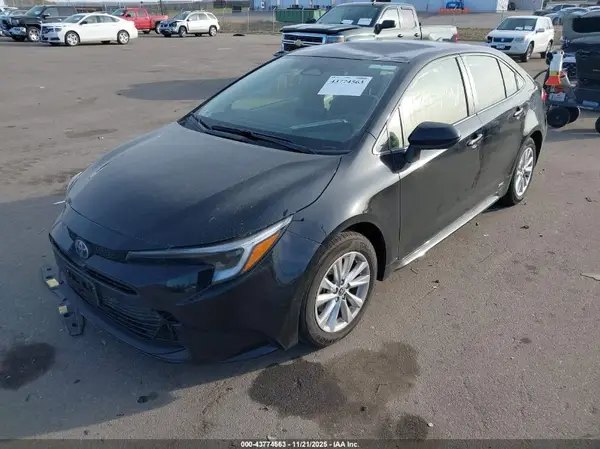 JTDBDMHE8S3021717 2025 TOYOTA COROLLA - Image 2