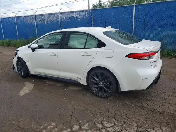 JTDBDMHE8T3027602 2026 TOYOTA COROLLA - Image 2