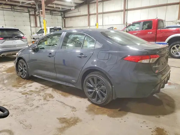 JTDBDMHE8T3029849 2026 TOYOTA COROLLA - Image 2
