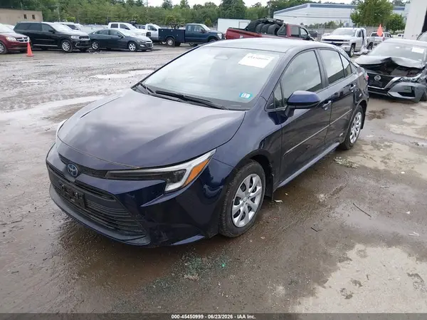 JTDBDMHE9PJ001253 2023 TOYOTA COROLLA - Image 2