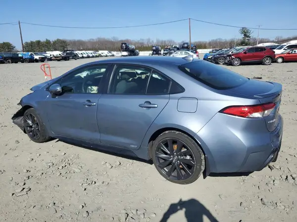 JTDBDMHE9R3010588 2024 TOYOTA COROLLA - Image 2