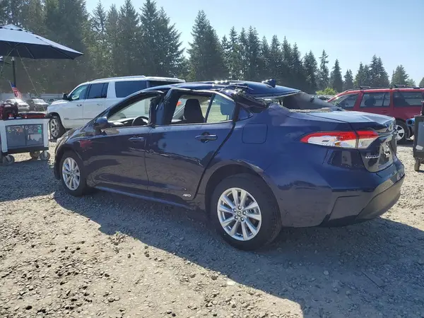 JTDBDMHE9T3033859 2026 TOYOTA COROLLA - Image 2