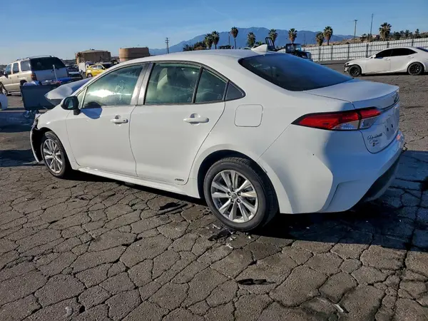 JTDBDMHEXRJ007985 2024 TOYOTA COROLLA - Image 2