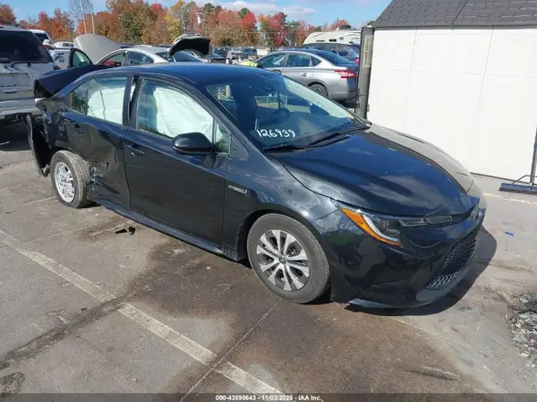 JTDEAMDE0MJ000192 2021 TOYOTA COROLLA - Image 1