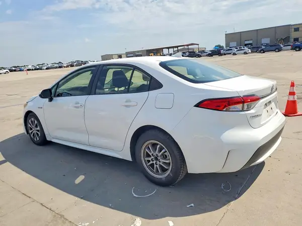 JTDEAMDE0MJ007594 2021 TOYOTA COROLLA - Image 2