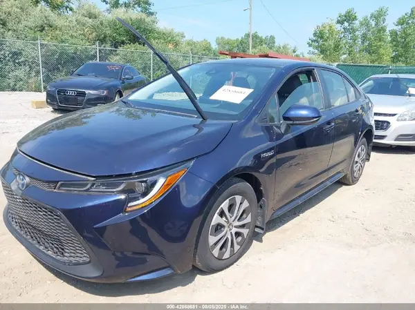 JTDEAMDE0MJ009118 2021 TOYOTA COROLLA - Image 2