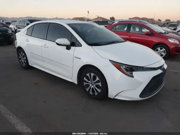 JTDEAMDE0MJ009846 2021 TOYOTA COROLLA - Image 1