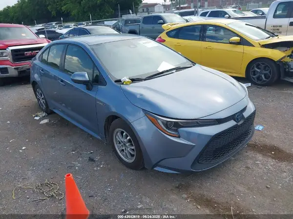 JTDEAMDE0MJ029742 2021 TOYOTA COROLLA - Image 1