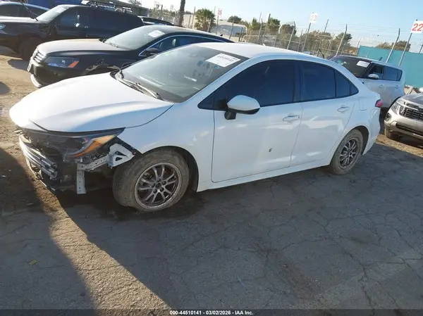 JTDEAMDE0NJ037633 2022 TOYOTA COROLLA - Image 2