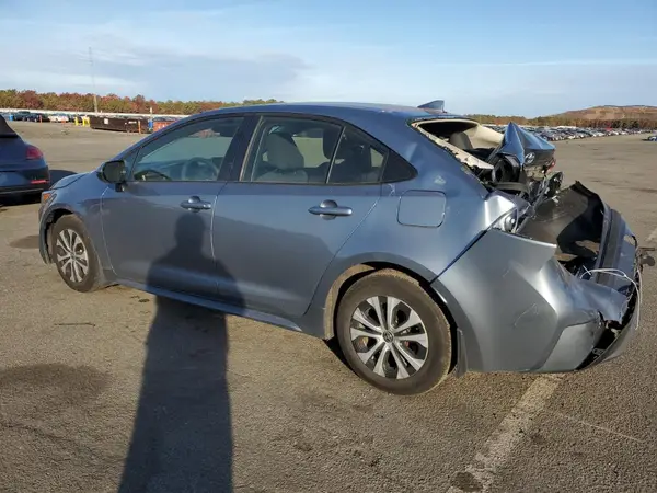 JTDEAMDE0NJ055646 2022 TOYOTA COROLLA - Image 2