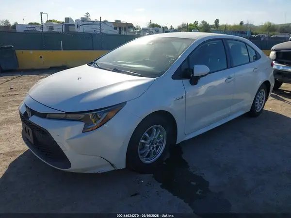 JTDEAMDE1MJ002193 2021 TOYOTA COROLLA - Image 2