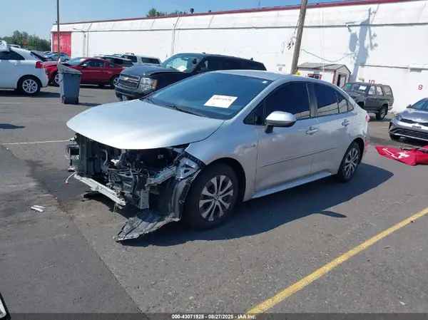 JTDEAMDE1MJ003652 2021 TOYOTA COROLLA - Image 2