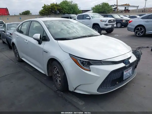 JTDEAMDE1MJ010374 2021 TOYOTA COROLLA - Image 1