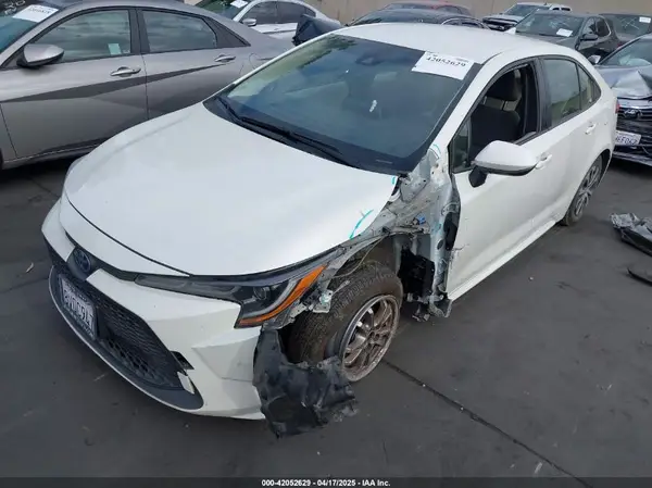 JTDEAMDE1MJ010374 2021 TOYOTA COROLLA - Image 2