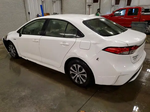 JTDEAMDE1MJ011234 2021 TOYOTA COROLLA - Image 2