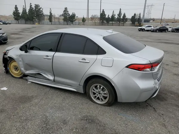 JTDEAMDE1MJ017437 2021 TOYOTA COROLLA - Image 2