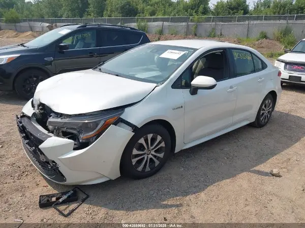 JTDEAMDE1MJ018703 2021 TOYOTA COROLLA - Image 2
