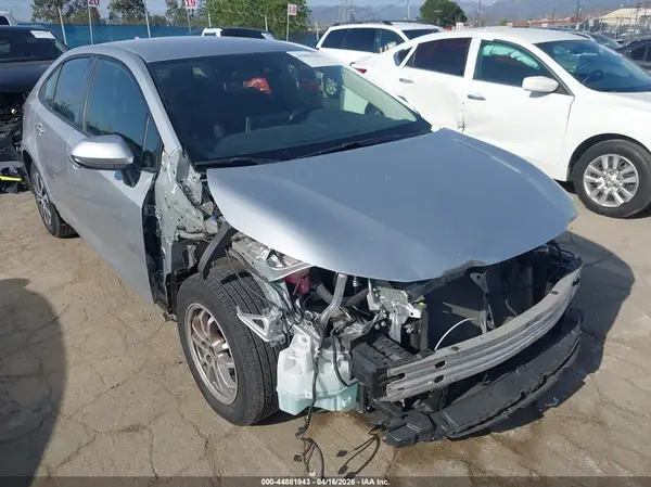 JTDEAMDE1MJ018815 2021 TOYOTA COROLLA - Image 1