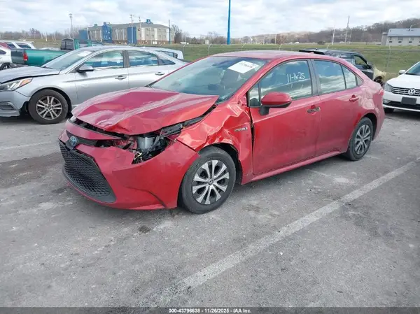 JTDEAMDE1MJ021147 2021 TOYOTA COROLLA - Image 2