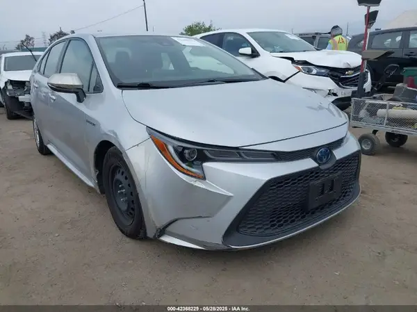 JTDEAMDE1MJ026932 2021 TOYOTA COROLLA - Image 1