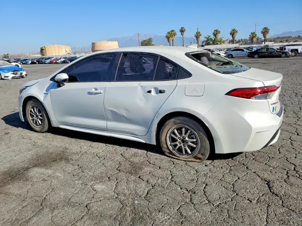 JTDEAMDE1MJ032620 2021 TOYOTA COROLLA - Image 2