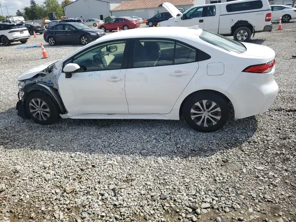 JTDEAMDE1N3003379 2022 TOYOTA COROLLA - Image 2