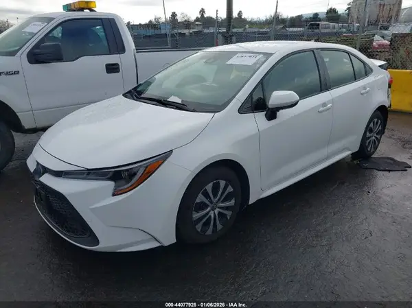 JTDEAMDE1N3005391 2022 TOYOTA COROLLA - Image 2