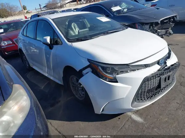 JTDEAMDE1N3009005 2022 TOYOTA COROLLA - Image 1