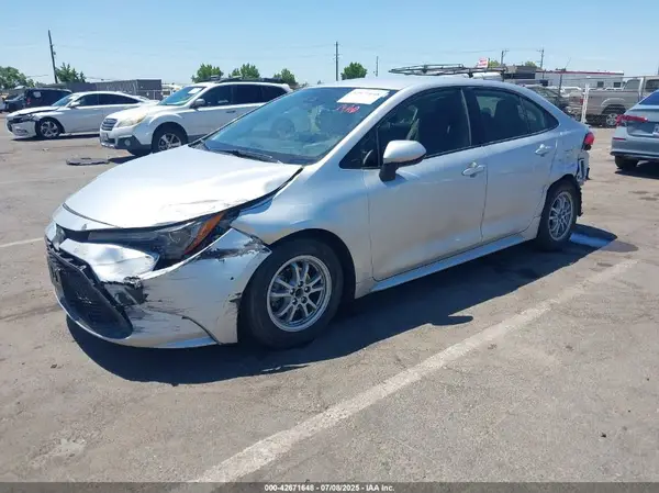 JTDEAMDE1N3009909 2022 TOYOTA COROLLA - Image 2