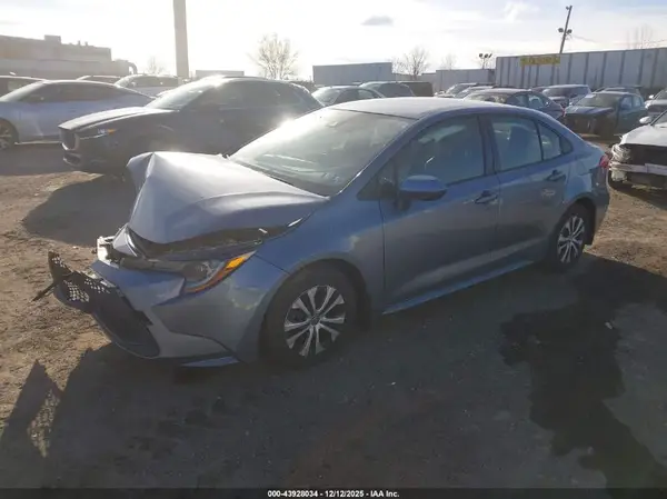 JTDEAMDE1NJ047149 2022 TOYOTA COROLLA - Image 2