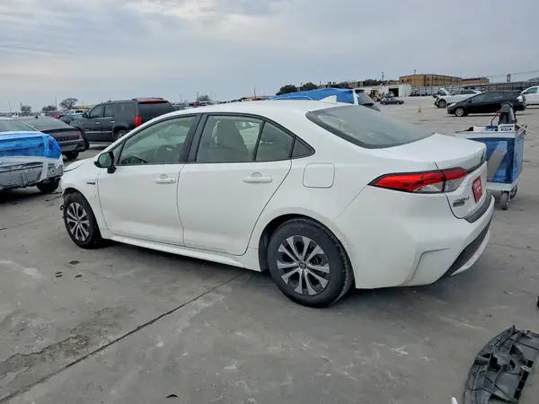 JTDEAMDE2MJ004700 2021 TOYOTA COROLLA - Image 2