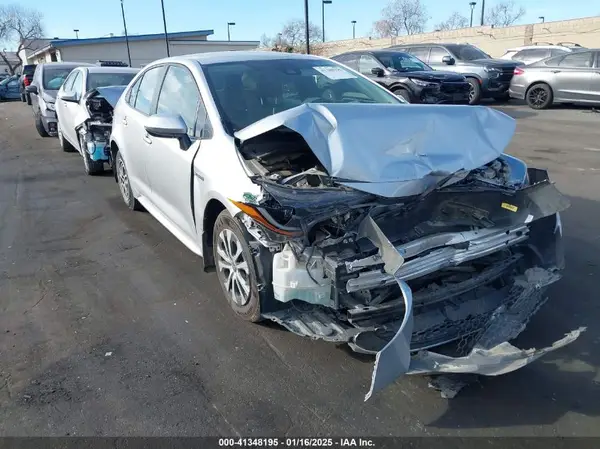 JTDEAMDE2MJ007497 2021 TOYOTA COROLLA - Image 1