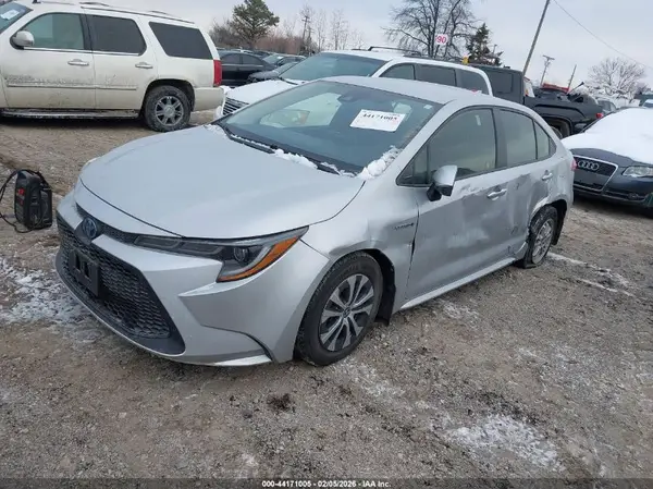 JTDEAMDE2MJ013414 2021 TOYOTA COROLLA - Image 2