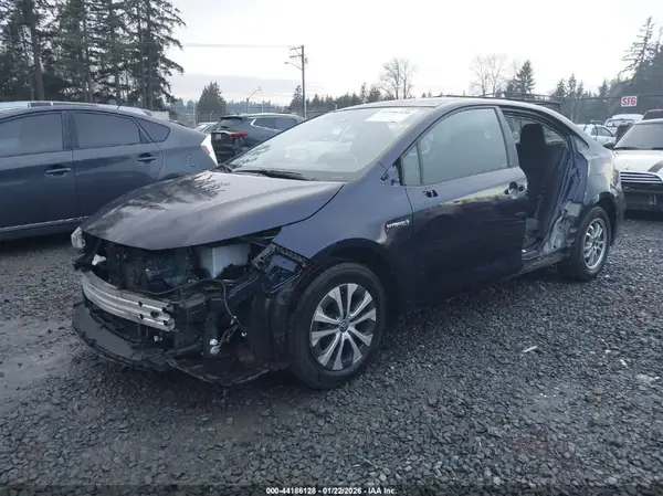 JTDEAMDE2MJ014952 2021 TOYOTA COROLLA - Image 2